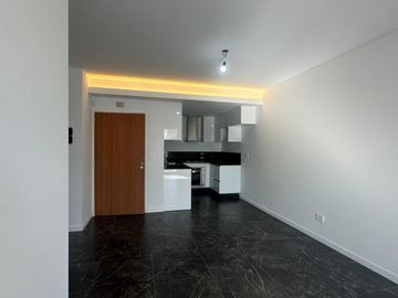 3 AMBIENTES , SEMIPISOS EXCLUSIVOS , 2 Y 1 AMBIENTES UNICOS . PRE VENTA FINANCIADA