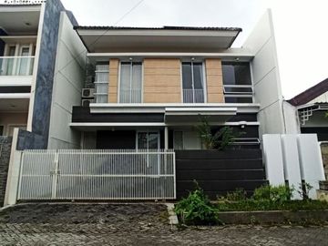 Rumah Sutorejo Utara MEWAH, Full Furnish Interior & Elektronik