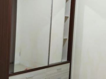 APARTEMEN YALE View pool Full Furnish
