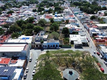 Terreno con fachada Colonial en San Roman