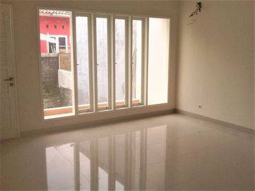 Turun Harga 600 Juta! Rumah Siap Huni di Bintaro Sektor 9, GB-6043