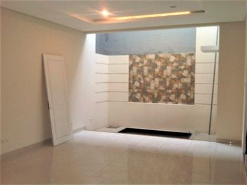 Turun Harga 600 Juta! Rumah Siap Huni di Bintaro Sektor 9, GB-6043