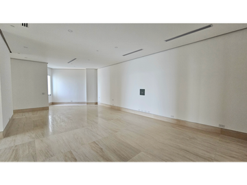 VENTA DE ESPECTACULAR APARTAMENTO EN OCEAN REEF- $3,183,420