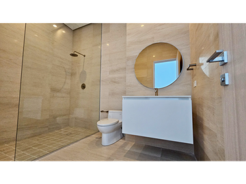 VENTA DE ESPECTACULAR APARTAMENTO EN OCEAN REEF- $3,183,420