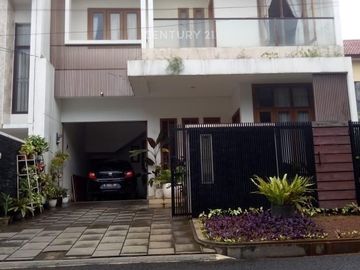 Dijual Rumah Nyaman Dan Asri Di Pondok Indah Jakarta Selatan
