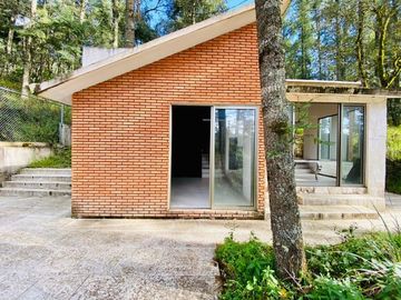 Cabaña Acogedora en el Bosque: Tu Refugio Ideal y Oportunidad de Inversión