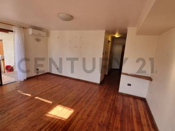SE VENDE CASA EN PARQUE INGLÉS