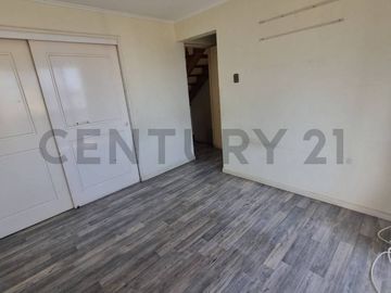 SE VENDE CASA EN PARQUE INGLÉS