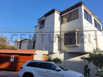 SE VENDE CASA EN PARQUE INGLÉS