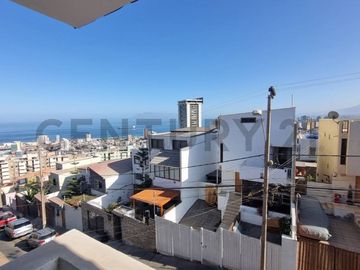 SE VENDE CASA EN PARQUE INGLÉS