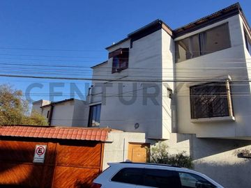 SE VENDE CASA EN PARQUE INGLÉS