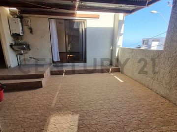 SE VENDE CASA EN PARQUE INGLÉS