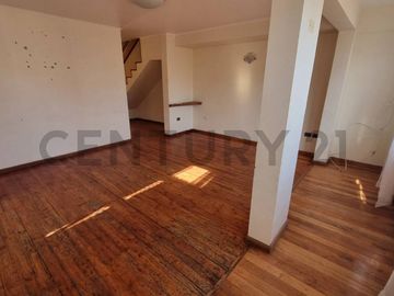 SE VENDE CASA EN PARQUE INGLÉS