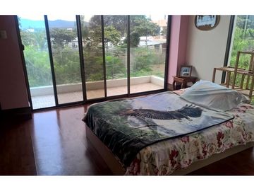 Casa amoblada de venta  en Puerto Cayo