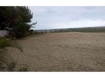 Casa amoblada de venta  en Puerto Cayo