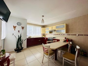 VENTA DE CASA EN RESIDENCIAL DEL PARQUE