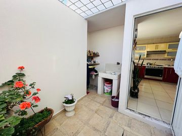 VENTA DE CASA EN RESIDENCIAL DEL PARQUE