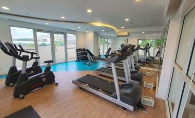 2 bedroom for rent in Palm Beach Villas Pasay
