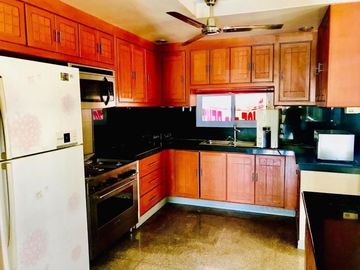 House for RENT with 3 Bedrooms in Brgy. Amsic Angeles City