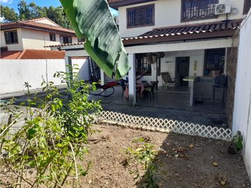 CASA DUPLEX EN VENTA EN LAS CUMBRES