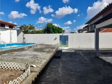CASA DUPLEX EN VENTA EN LAS CUMBRES