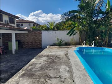 CASA DUPLEX EN VENTA EN LAS CUMBRES