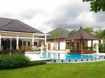 Villa Tepi Pantai Lovina Buleleng Bali Utara