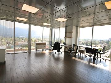 Oficina con Mobiliario y arriendo vigente para Inversionista