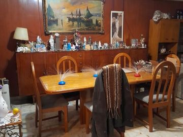 CASA LOTE PROPIO,  4 AMBIENTES, CON GARAGE PARA 3 AUTOS Y TERRAZA