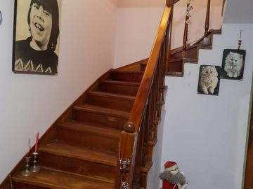 CASA LOTE PROPIO,  4 AMBIENTES, CON GARAGE PARA 3 AUTOS Y TERRAZA