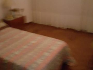 CASA LOTE PROPIO,  4 AMBIENTES, CON GARAGE PARA 3 AUTOS Y TERRAZA