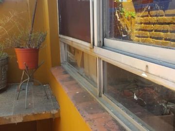 CASA LOTE PROPIO,  4 AMBIENTES, CON GARAGE PARA 3 AUTOS Y TERRAZA