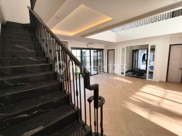 Rumah Baru Permata Regency, Depan Bukan Tetangga Lain