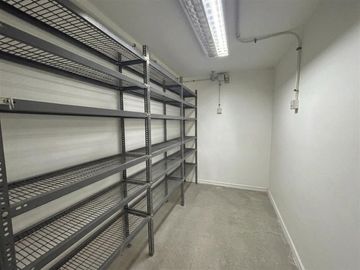 Gran Local Comercial/ Bancos, Farmacias y Grande Cadenas