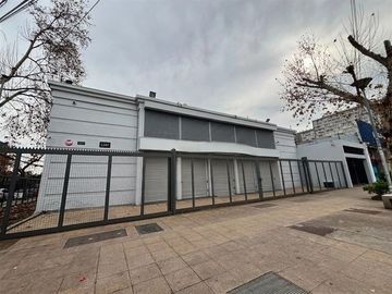 Gran Local Comercial/ Bancos, Farmacias y Grande Cadenas
