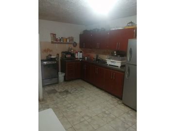 VENTA CASA UNIFAMILIAR LIMONAR-SUR