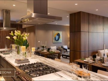 Departamento de 269 m2 con family room, cuarto de servicio, area de lavado