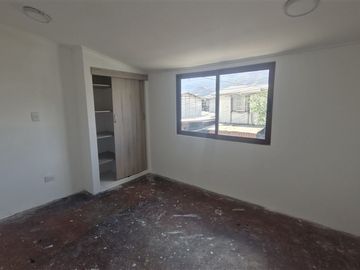 Casa en venta 3D2B remodelada en Puente Alto