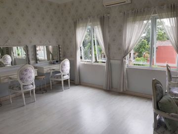 RUKO GADING SERPONG 3 LANTAI STRATEGIS HADAP JALAN UTAMA FULLY FURNISHED