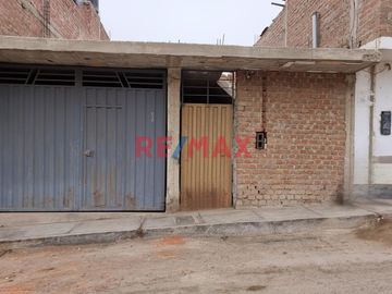 Venta de casa sin acabados en WICHANZAO a 2 cuadras de la Av. PRINCIPAL JOSE GABRIEL CONDORCANQUI

Ubicado en frente de instituciones educativas y c