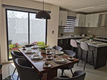 Se vende casa en Residencial Señeros. Pachuca Hidalgo.