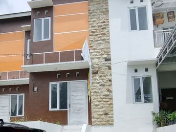 RUMAH BARU 2 LANTAI SIAP HUNI DI KAWASAN PEMDA KULON PROGO NEGO KERAS
