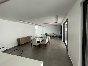 Vía a la Costa km 14 Urb. Punta Esmeralda se vende casa