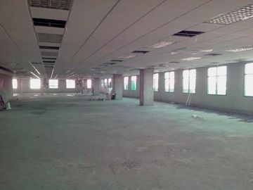 570 sqm Warm shell office space for lease in South Triangle, Quezon City