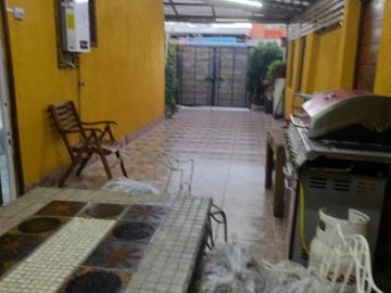 Hermosa Casa Amplia 4d, 3 baños Av. Argentina, Maipú