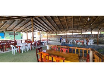 Venta de terreno con departamentos  en Playa Santa Marianita.