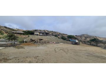 Venta de terreno con departamentos  en Playa Santa Marianita.