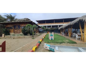 Venta de terreno con departamentos  en Playa Santa Marianita.