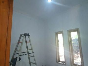 JUAL BU! RUMAH PINGGIR JALAN DEKAT UBERTOS
