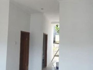 JUAL BU! RUMAH PINGGIR JALAN DEKAT UBERTOS